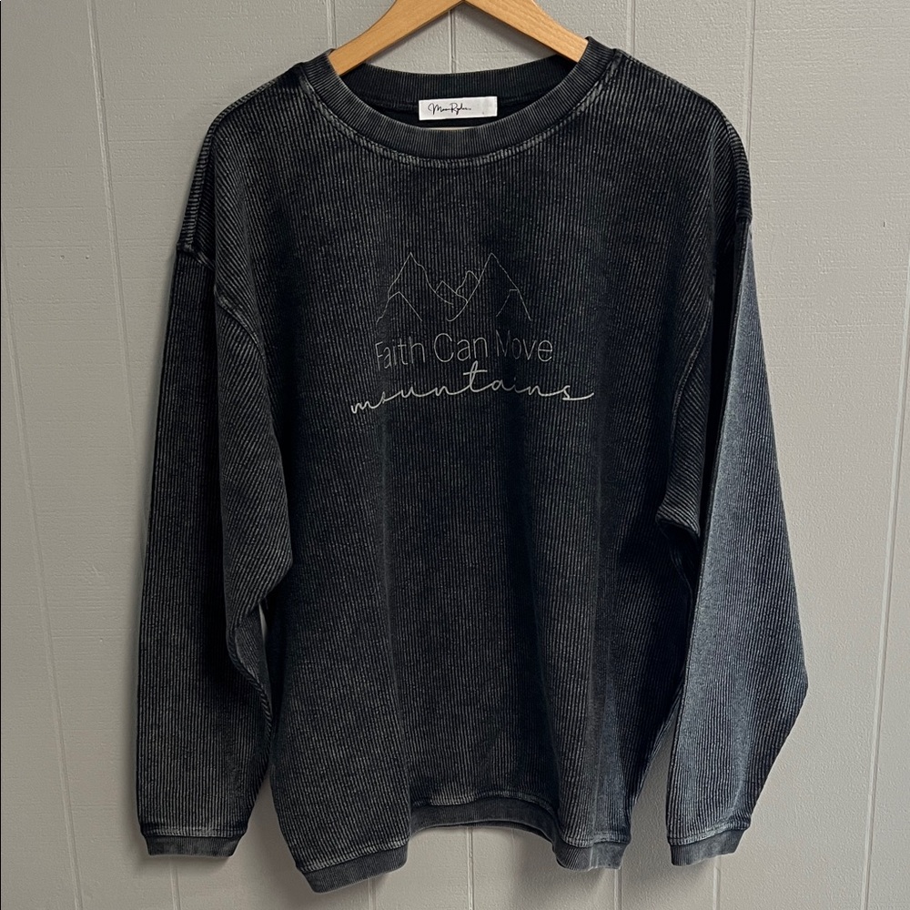 NWOT Ribbed Moon Ryder Sweatshirt Large Black